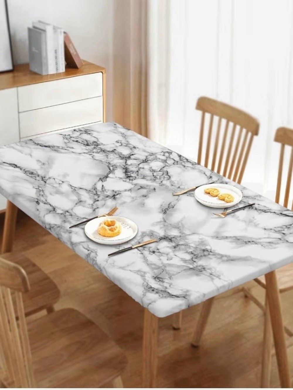 Fitted tablecloth - washable